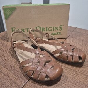 Like New! Earth Origins Nellie Leather Slip In Sandals